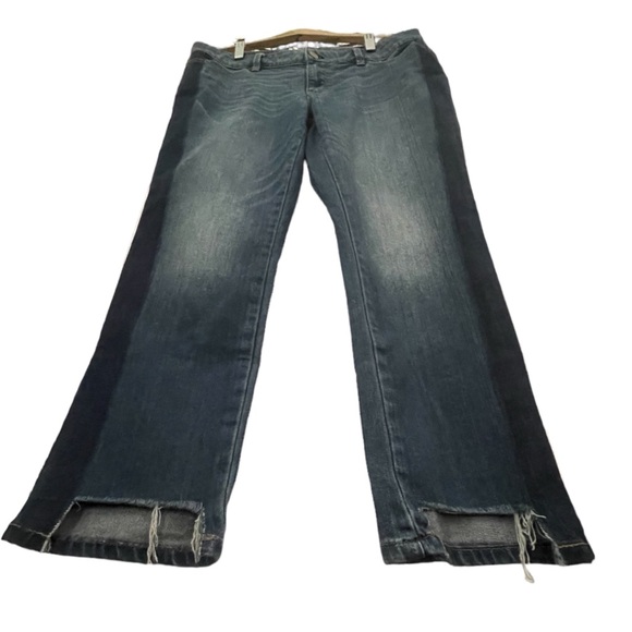 WHBM Straight Capris Jeans - Picture 7 of 9
